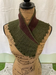 Lace-edged Shawlette